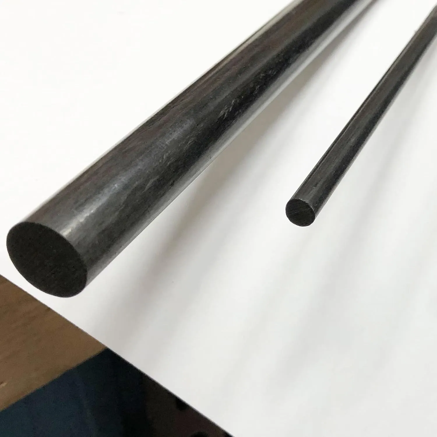 – Round Carbon Fiber Rod - 2mm X 1000mm – Pultruded Round Solid Rod - Black Matte Finish - Pure Solid Carbon Fibre Round Tube shafts - for RC Planes-Drones, Boat DIY Craft Projects