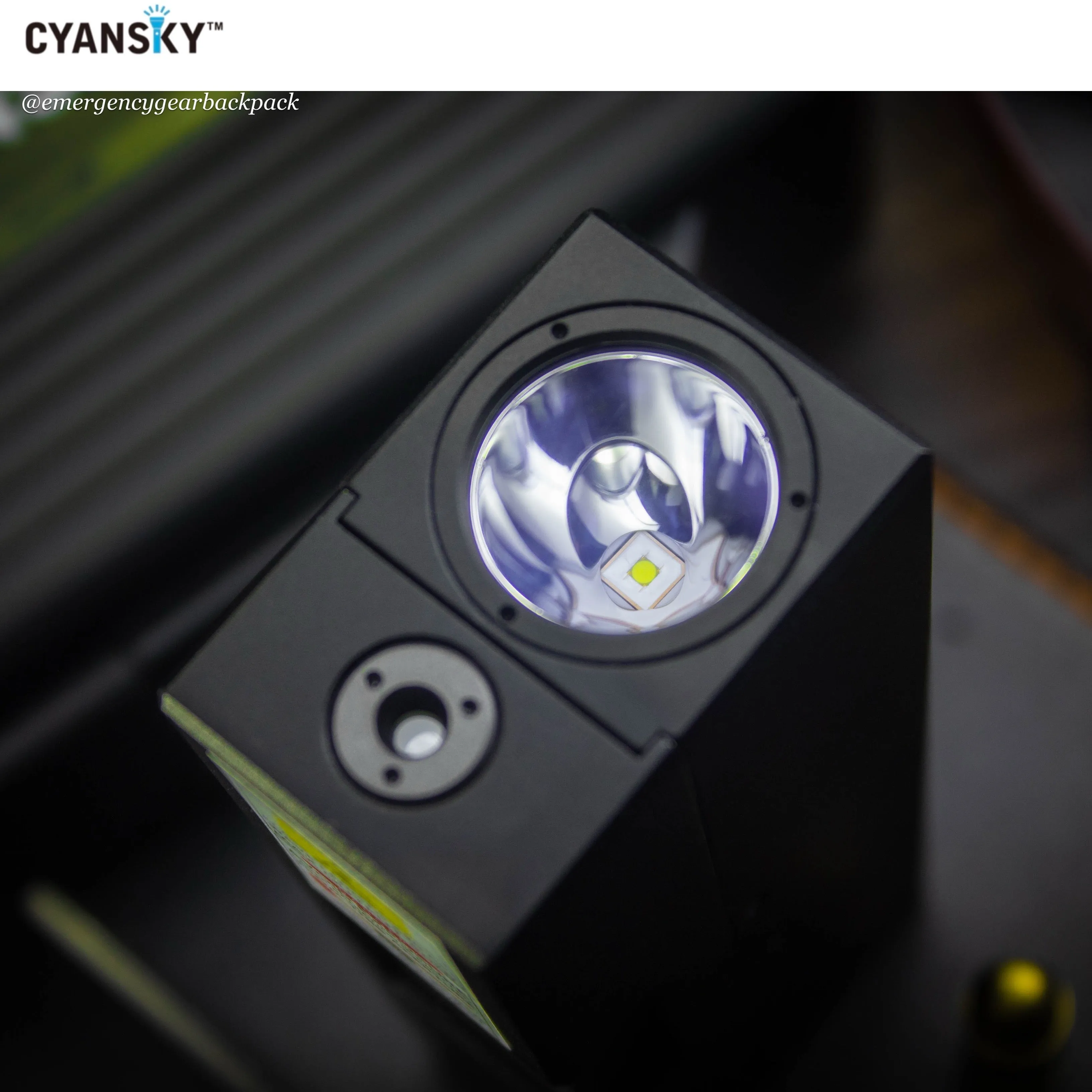 Cyansky Vanguard 1500 Lumens 410M Dual Light Source EDC Flashlight