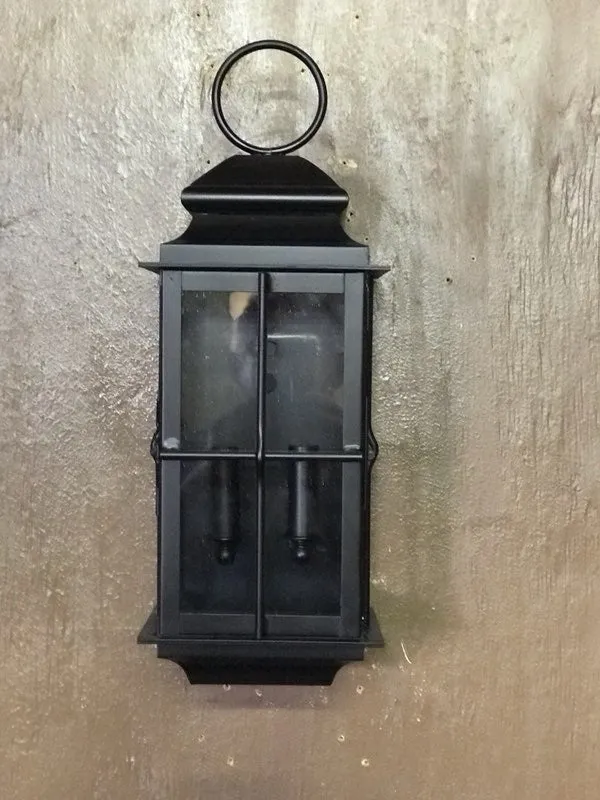Hampton Lantern - Wall Mount