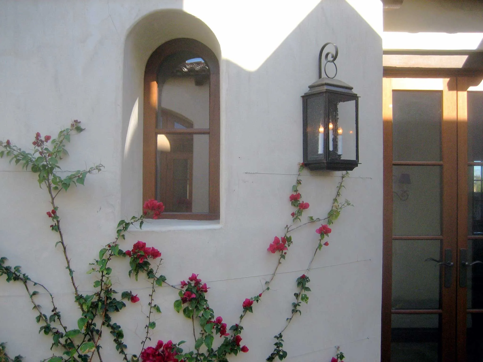 Hampton Lantern - Wall Mount