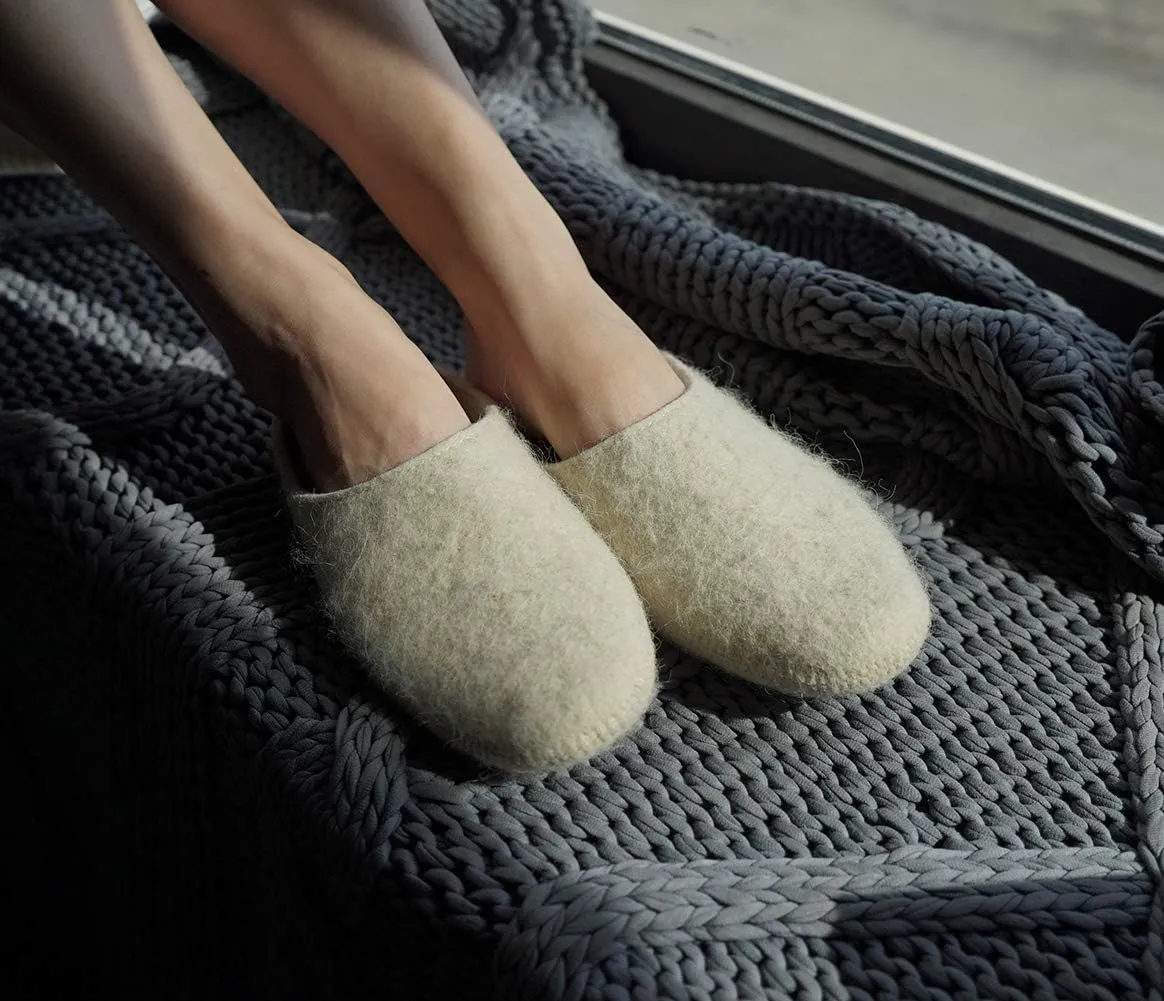 Made For You Women’s Natural Wool Slippers with Arch Support Insole, Hypoallergenic with Non-Slip Rubber Sole