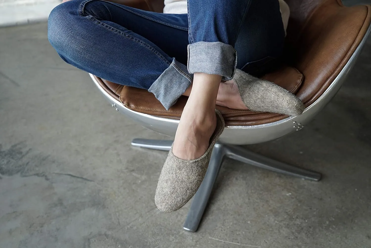 Made For You Women’s Natural Wool Slippers with Arch Support Insole, Hypoallergenic with Non-Slip Rubber Sole