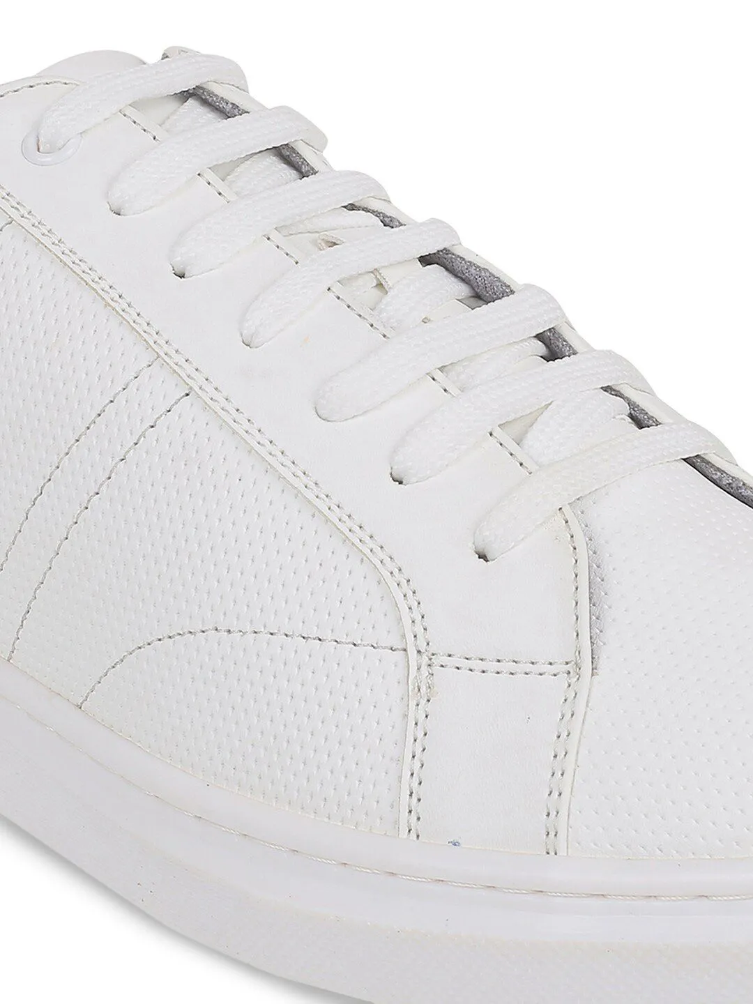 Metro Men Perforated Comfort Insole Sneakers