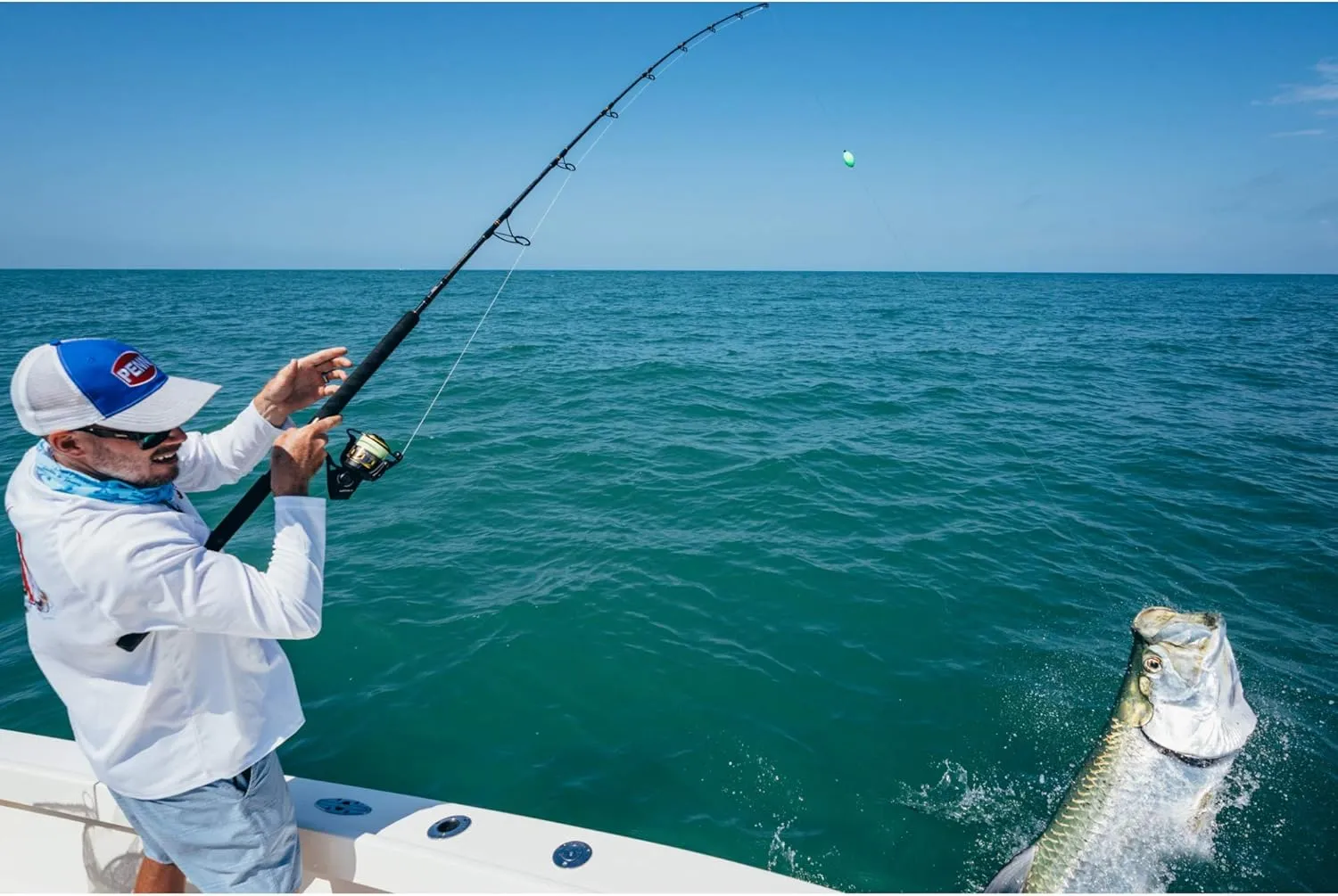 PENN Battle IV Spinning Reel and Fishing Rod Combo