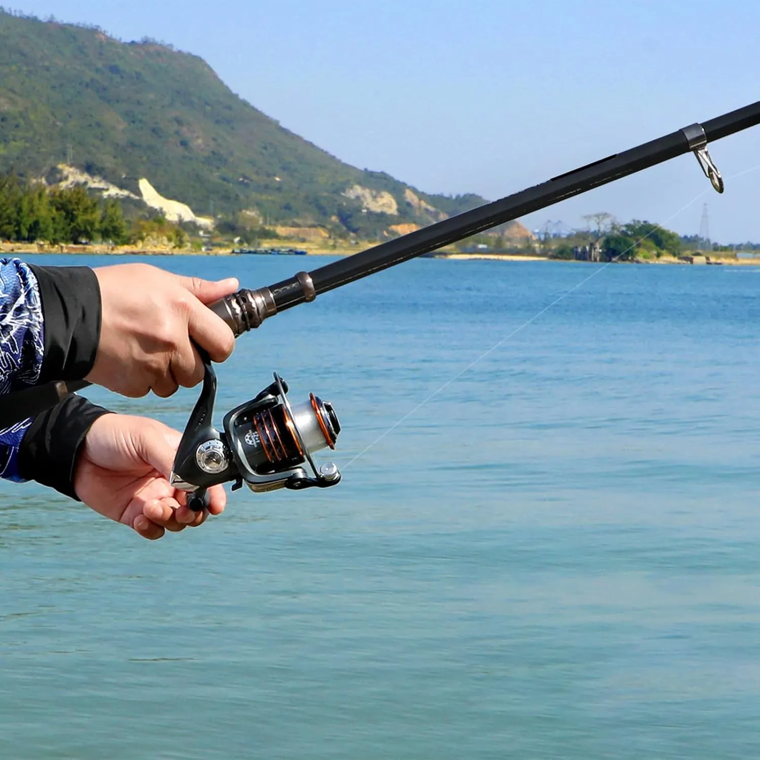 Premium 2-Pack Fishing Combo – Carbon Telescopic Rods & 12 1 Bearing Reel