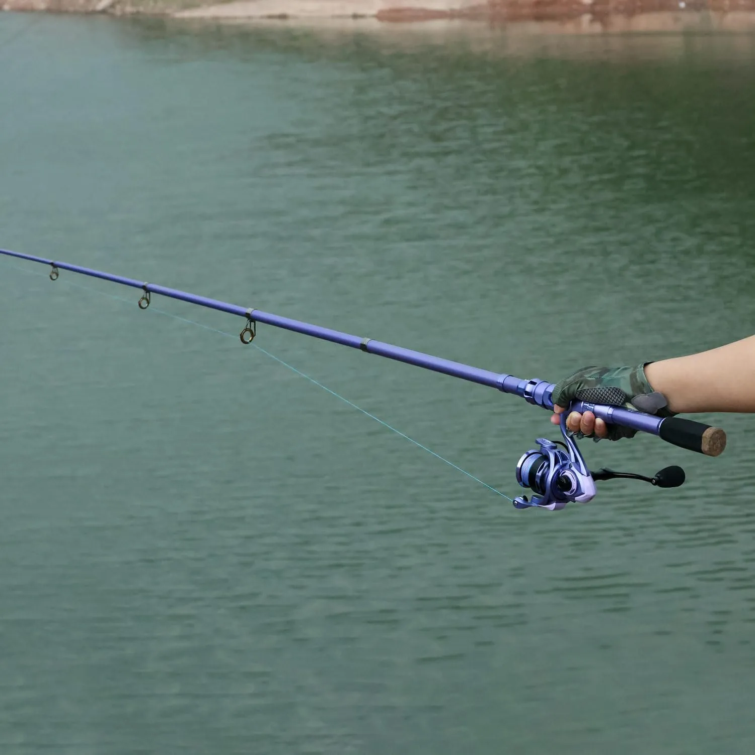Sougayilang Portable Telescopic Fishing Rod with Carbon Fiber Material and Precision Carved Reel Seat - Suitable for Saltwater and Freshwater Fishing