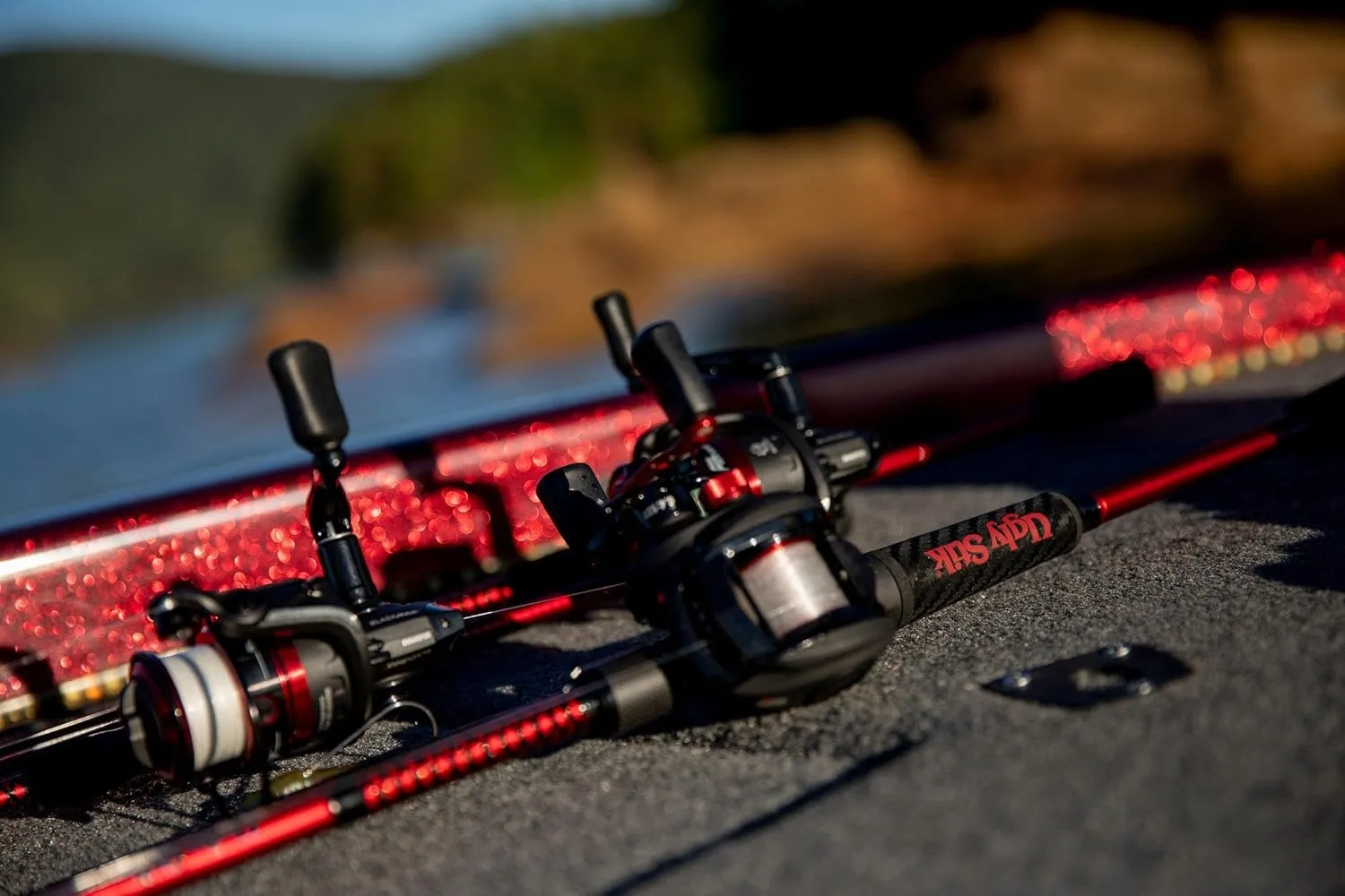 Ugly Stik Carbon Casting Fishing Rod