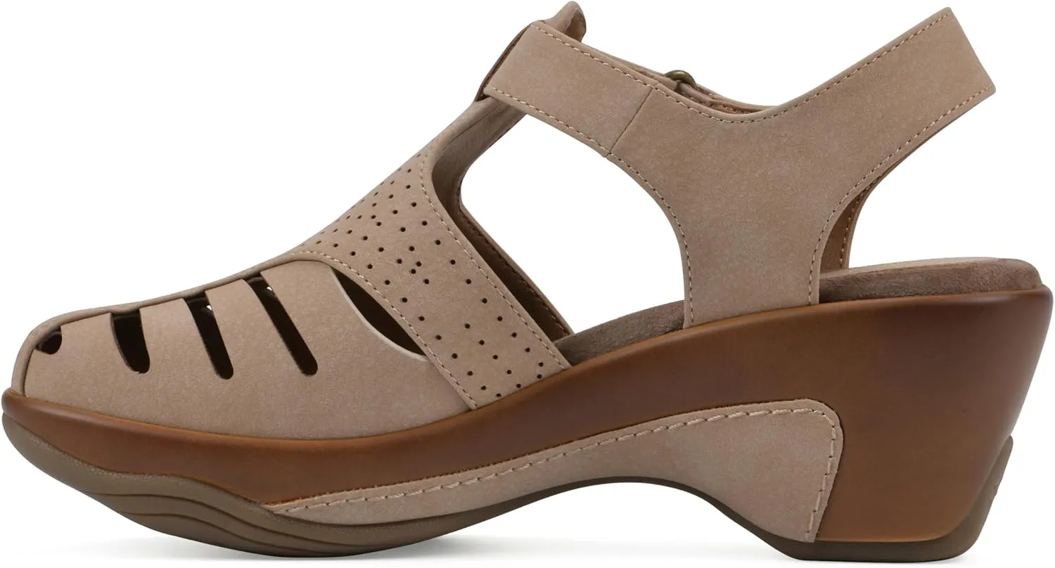 WHITE MOUNTAIN Women's Vie Heeled Cut-Out Clog