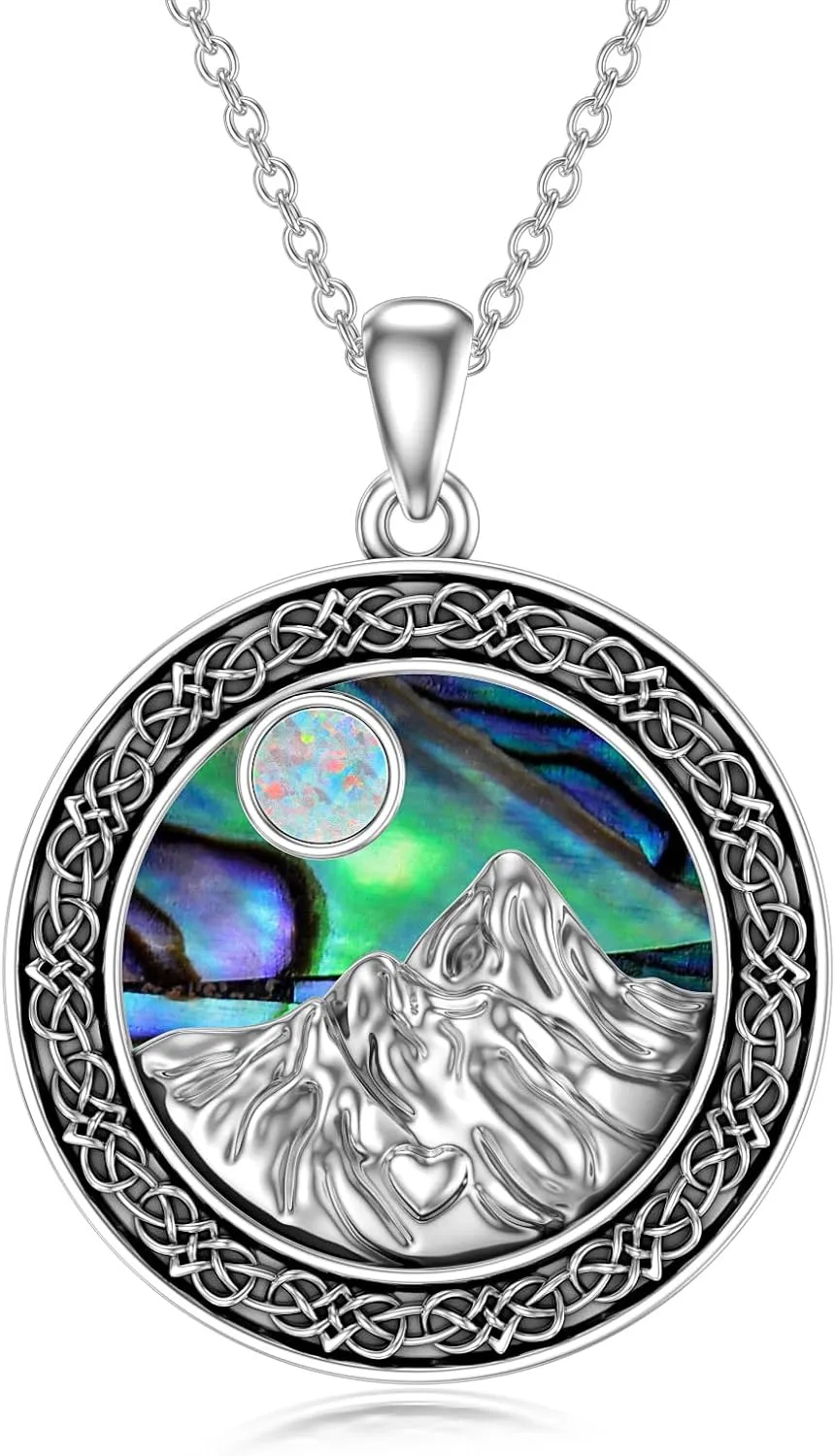 WINNICACA Compass Necklace for Women Sterling Silver Compass Pendant Jewelry with Crystal Graduation Gift for Women Compass Gifts for Teen Girls